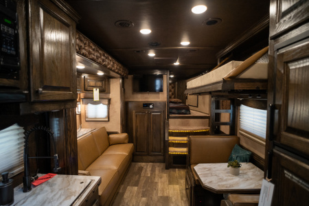 New 2025 Bloomer 3 Horse 15'10" Gooseneck Outlaw Living Quarters '25 Horse Trailer