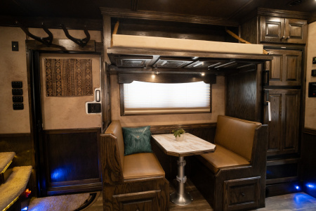 New 2025 Bloomer 3 Horse 15'10" Gooseneck Outlaw Living Quarters '25 Horse Trailer