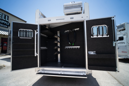 New 2025 Bloomer 4 Horse Gooseneck Outlaw Living Quarters '25 Horse Trailer