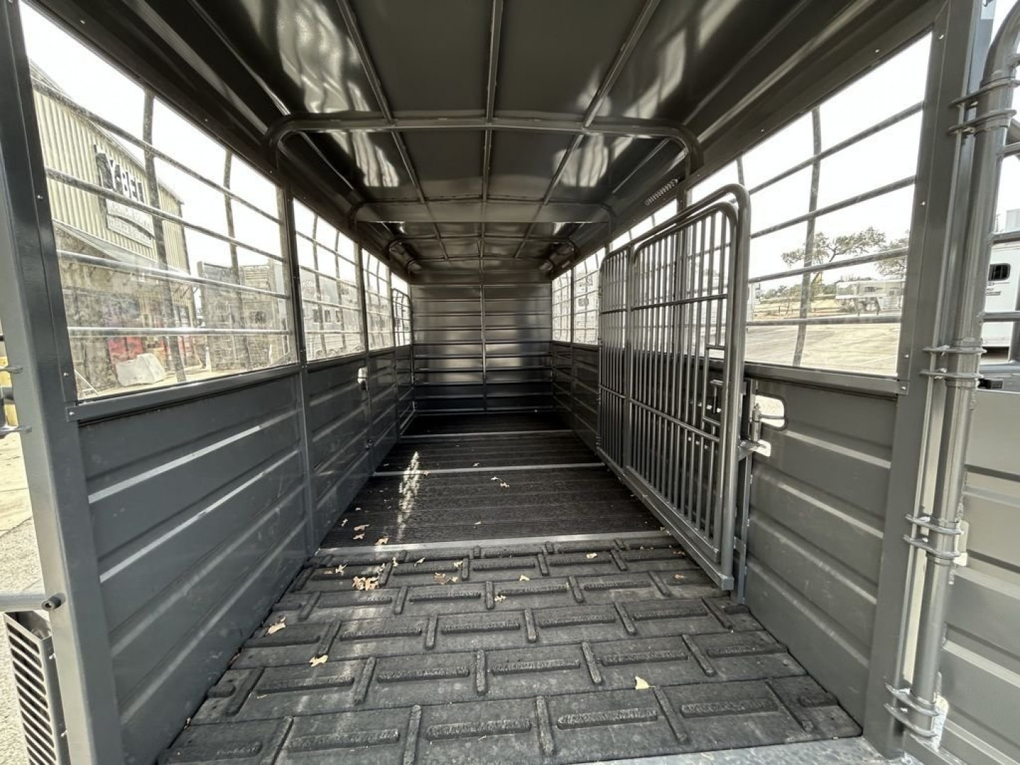 New 2025 Swift Built Trailers 20' with Tack '25 Stock / Stock Combo Trailer