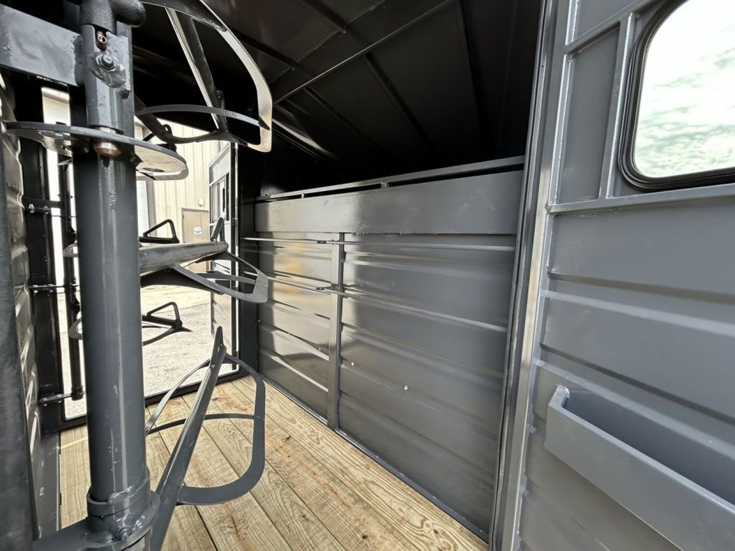 New 2025 Swift Built Trailers 20' with Tack '25 Stock / Stock Combo Trailer