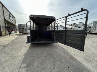 New 2025 Swift Built Trailers 20' with Tack '25 Stock / Stock Combo Trailer
