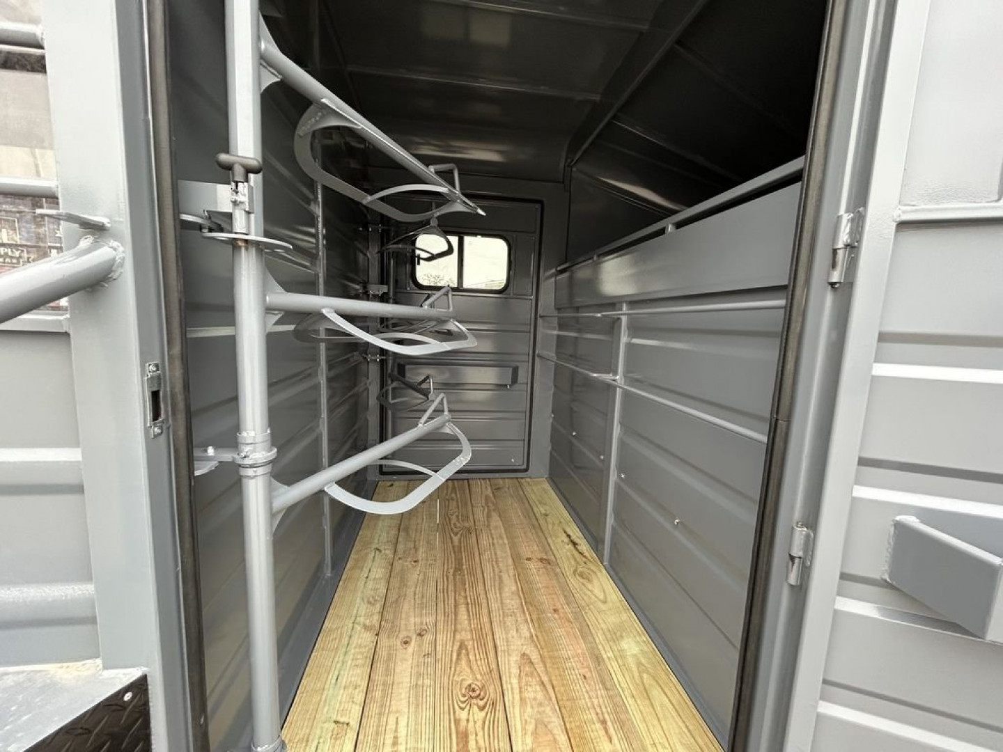 New 2025 Swift Built Trailers 20' with Tack '25 Stock / Stock Combo Trailer