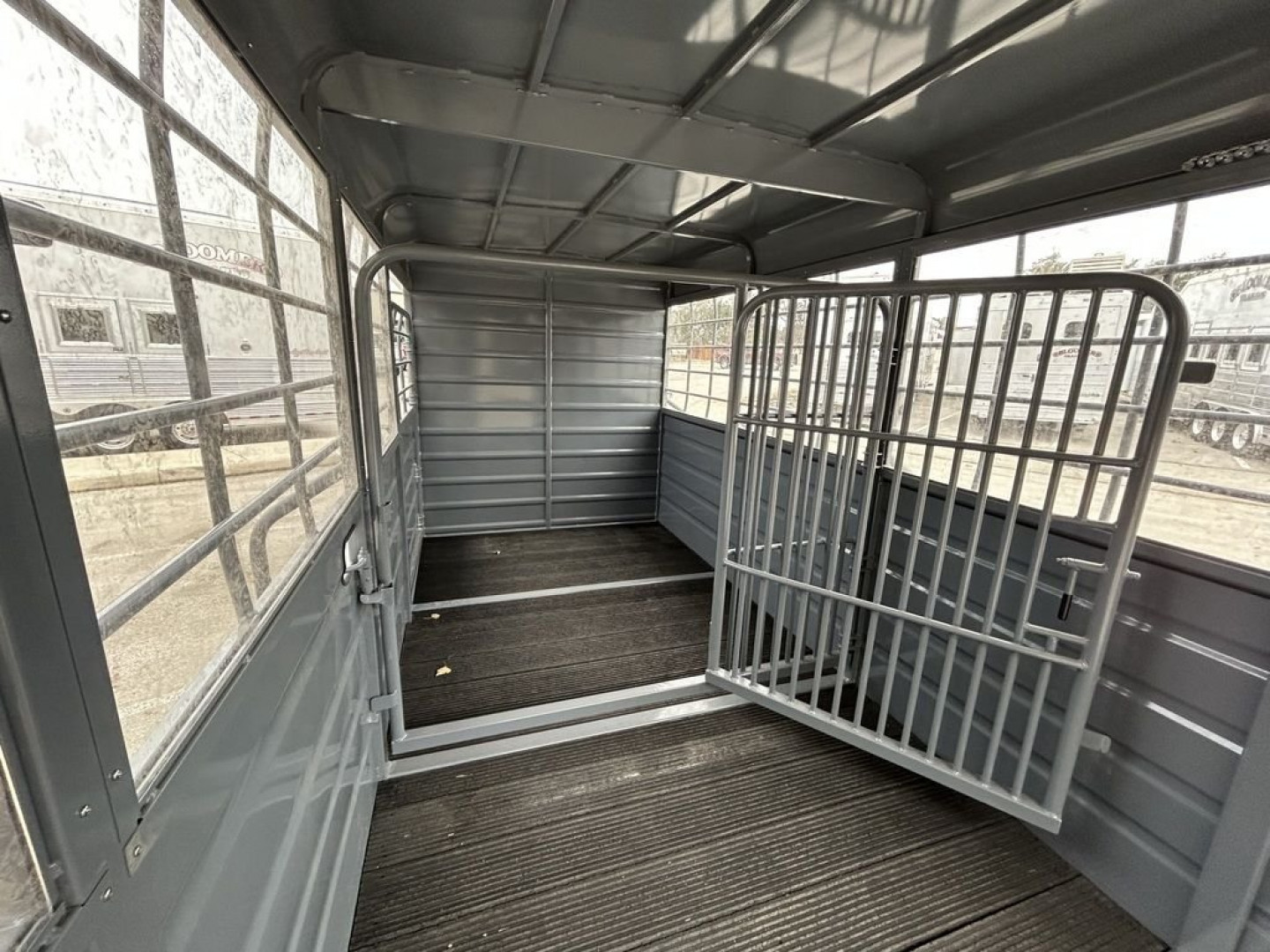 New 2025 Swift Built Trailers 20' with Tack '25 Stock / Stock Combo Trailer