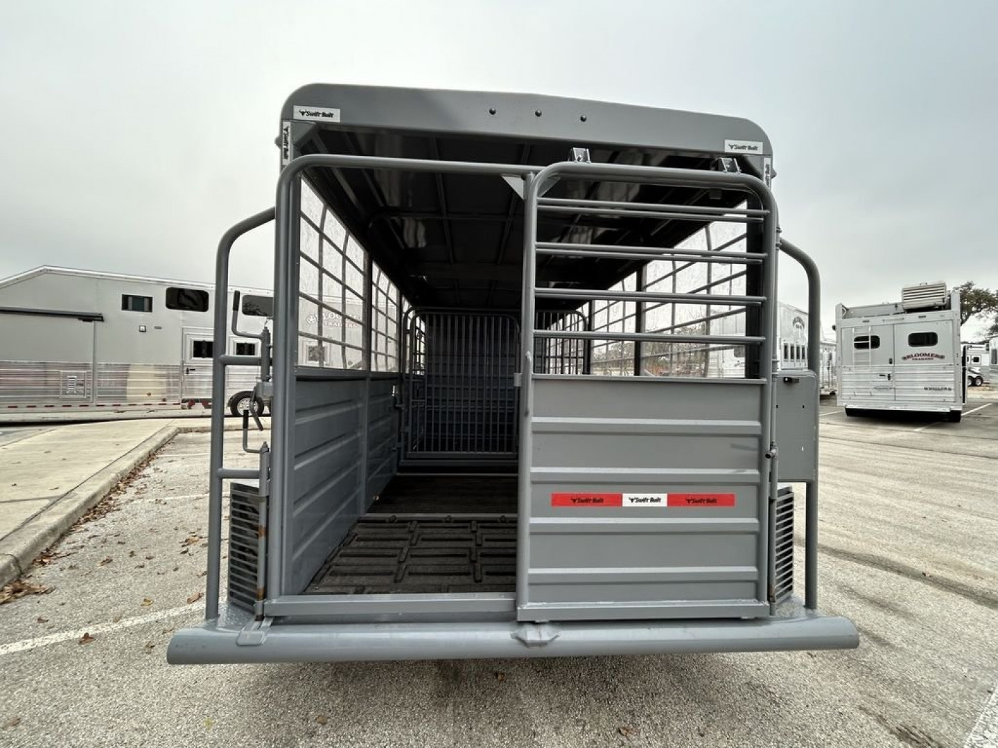 New 2025 Swift Built Trailers 20' with Tack '25 Stock / Stock Combo Trailer