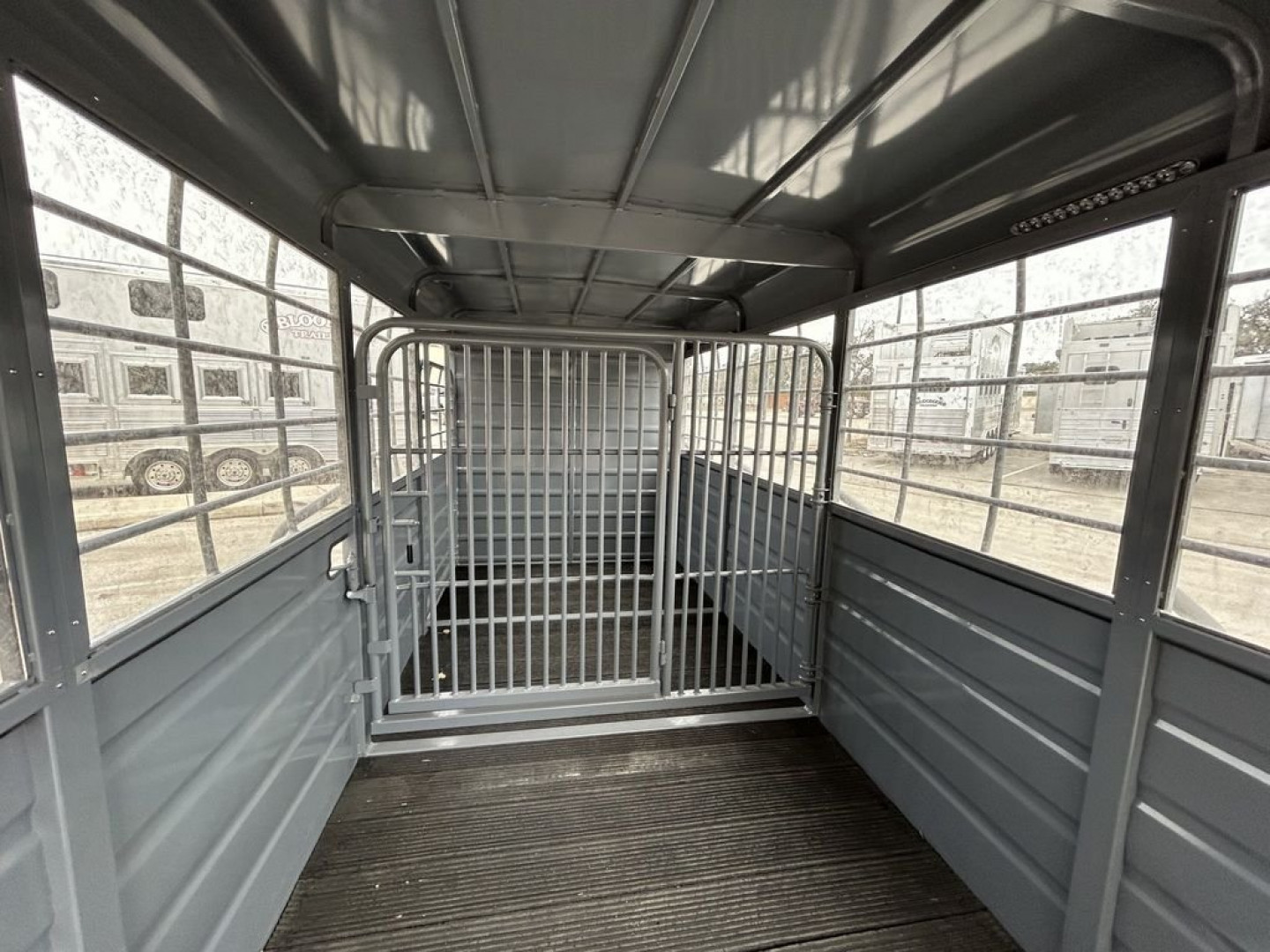 New 2025 Swift Built Trailers 20' with Tack '25 Stock / Stock Combo Trailer