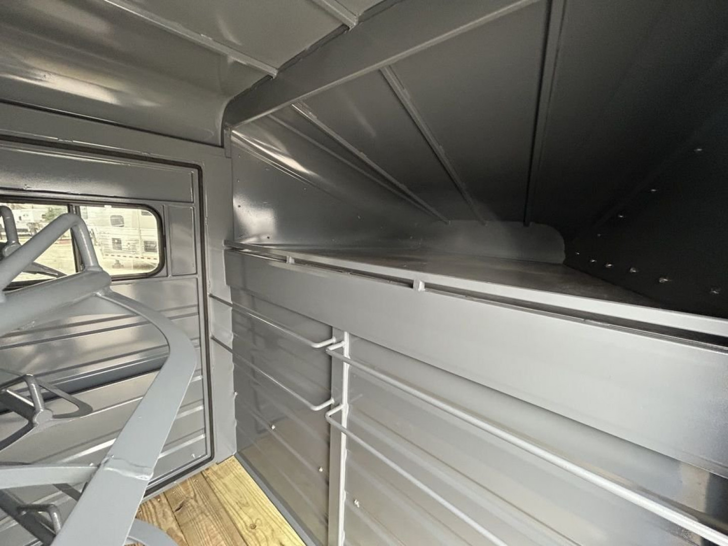 New 2025 Swift Built Trailers 20' with Tack '25 Stock / Stock Combo Trailer