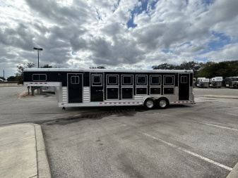 New 2025 4-Star Trailers 6 Horse Trainer '25 Horse Trailer
