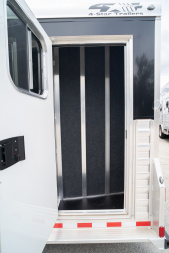 New 2025 4-Star Trailers 4 Horse 7'6" Gooseneck Slant Load '25 Horse Trailer