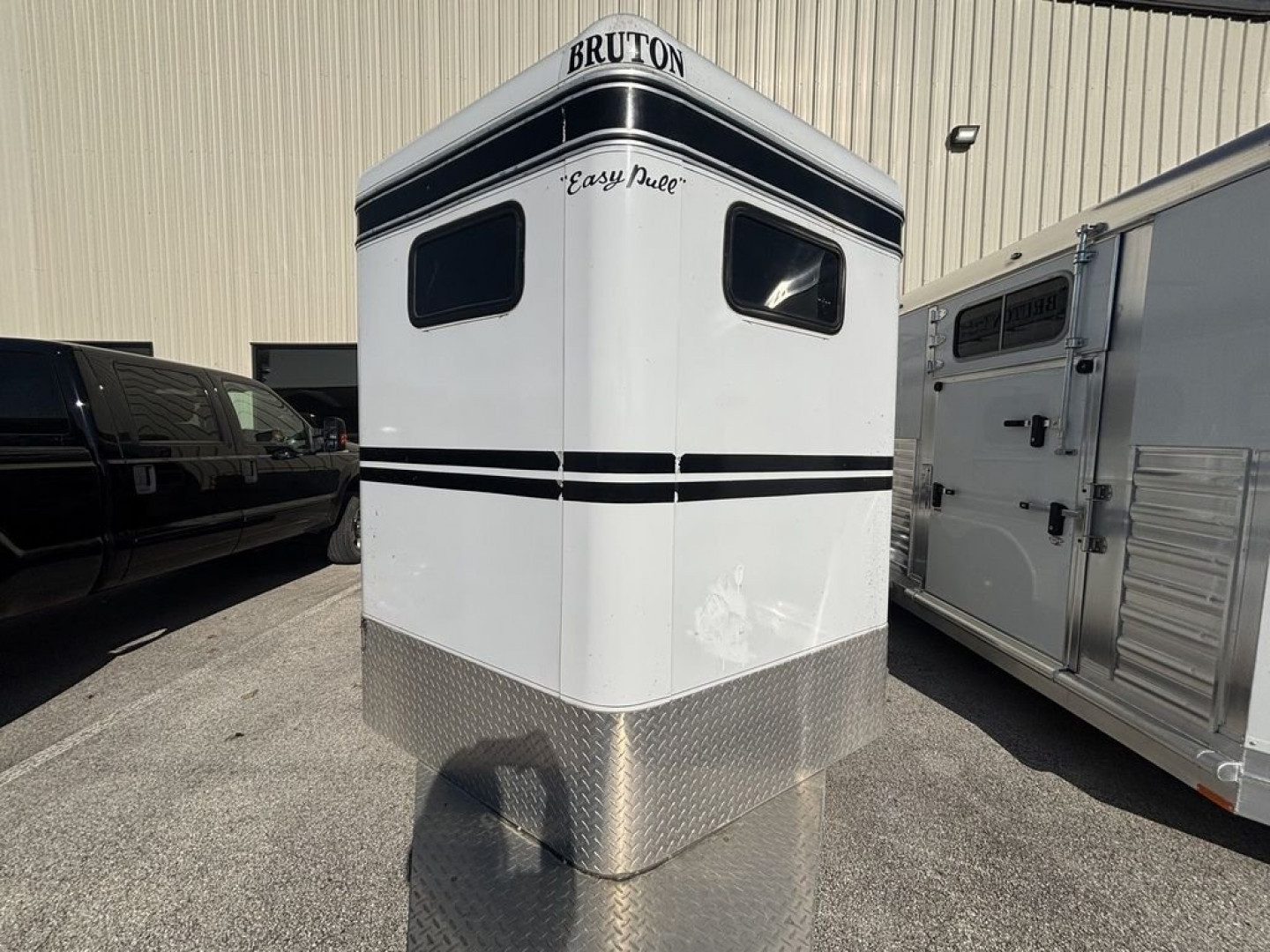 Used 2022 Bruton 3 Horse Bumper Pull '22 Horse Trailer