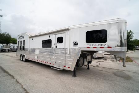 Used 2021 Bloomer 3 Horse Gooseneck Outlaw Living Quarters '21 Horse Trailer