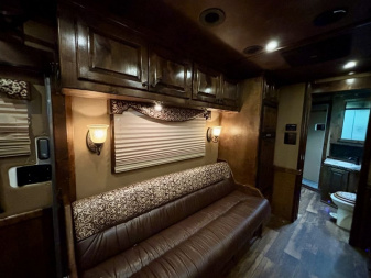 Used 2016 Bloomer 4 Horse 17'6" Gooseneck Outlaw Living Quarters '16 Horse Trailer