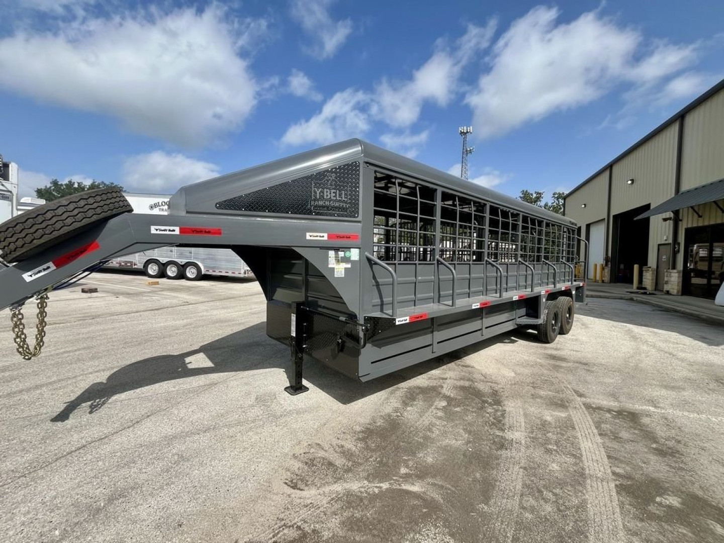 New 2025 Swift Built Trailers 24' '25 Stock / Stock Combo Trailer