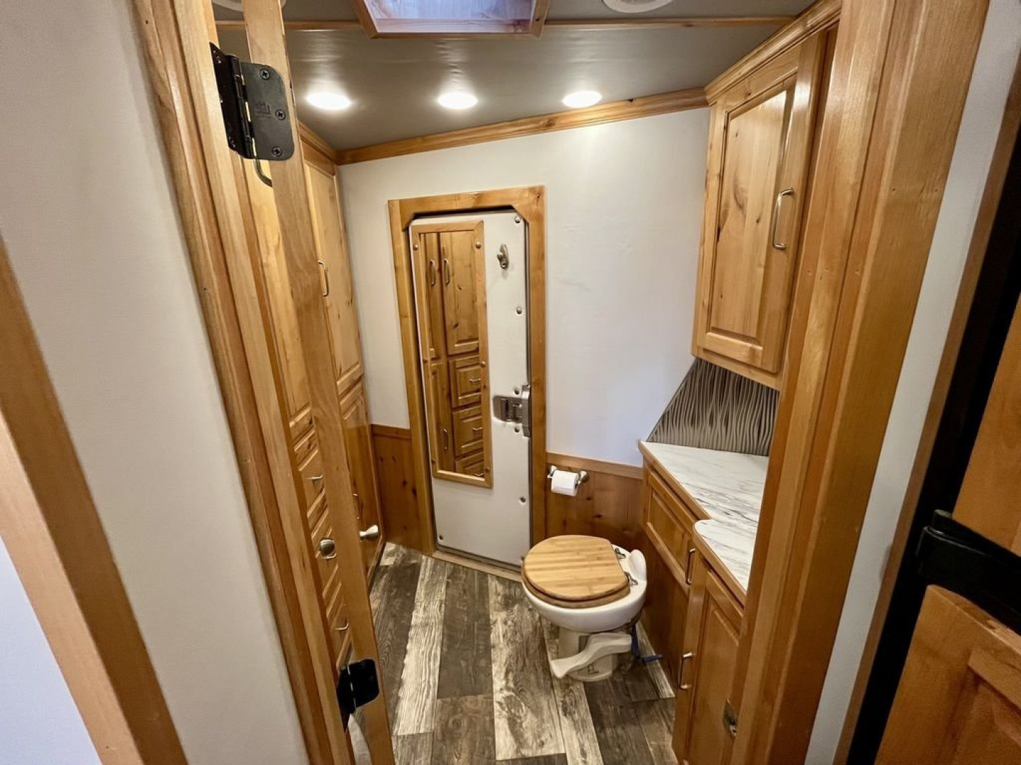 Used 2022 Platinum 3 Horse Gooseneck with Living Quarters '22 Horse Trailer