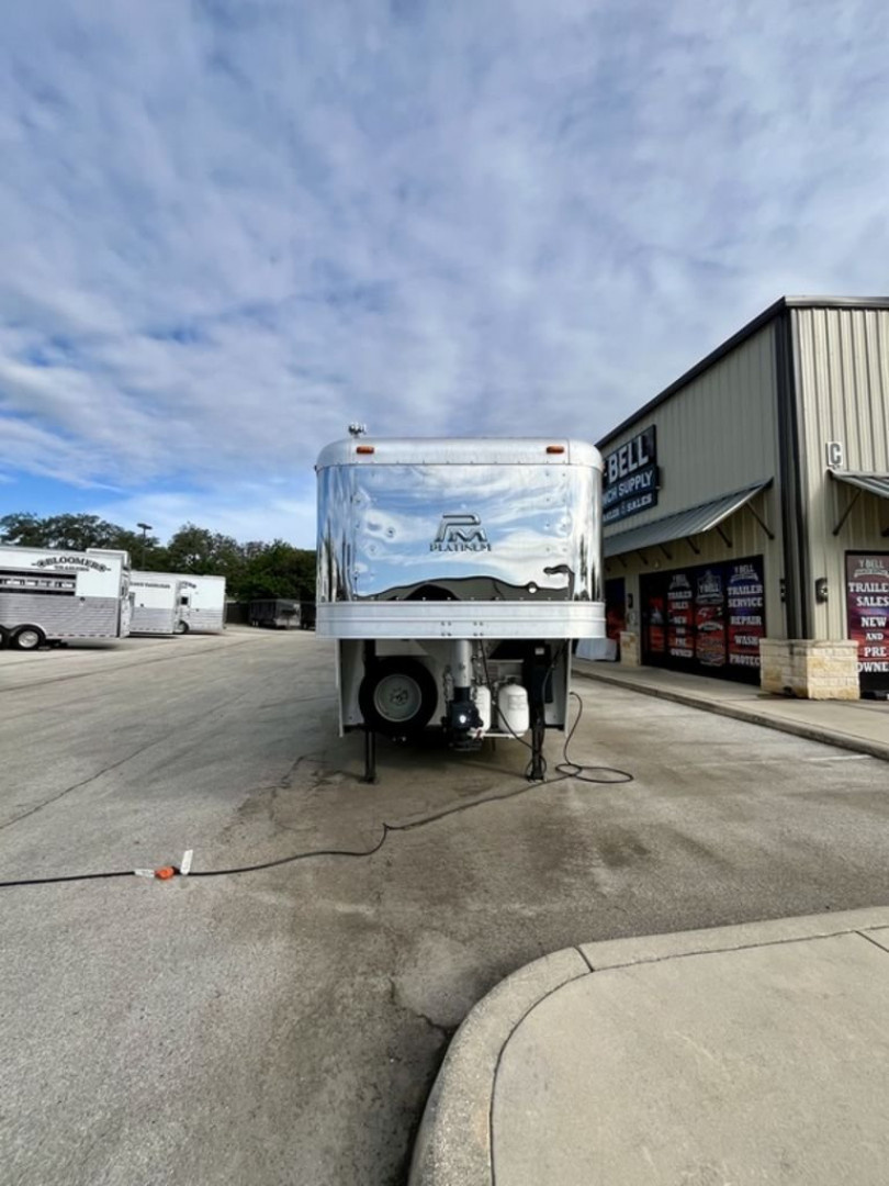 Used 2022 Platinum 3 Horse Gooseneck with Living Quarters '22 Horse Trailer