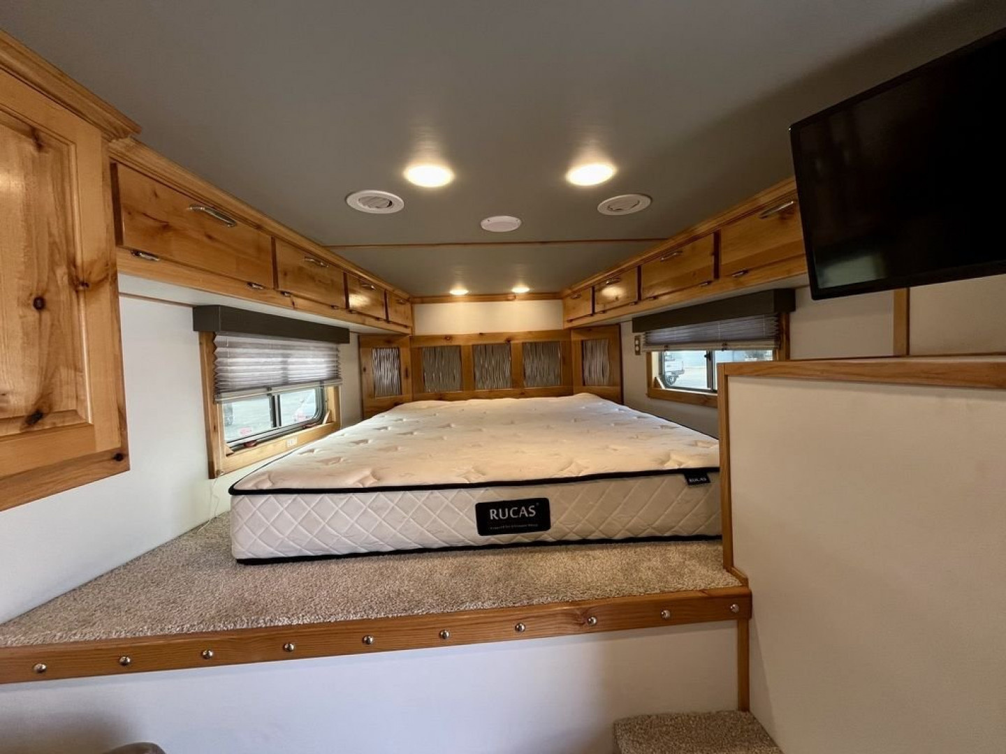 Used 2022 Platinum 3 Horse Gooseneck with Living Quarters '22 Horse Trailer