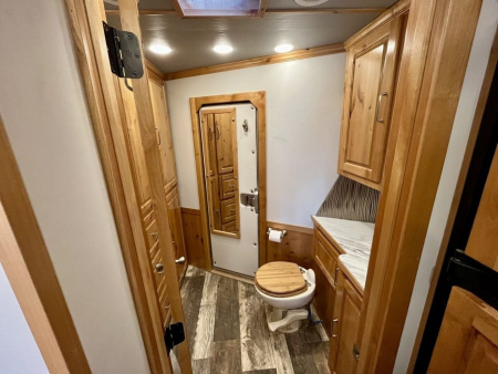 Used 2022 Platinum 3 Horse Gooseneck with Living Quarters '22 Horse Trailer