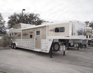 Used 2022 Platinum 3 Horse Gooseneck with Living Quarters '22 Horse Trailer