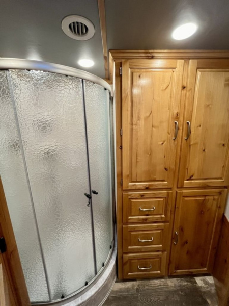 Used 2022 Platinum 3 Horse Gooseneck with Living Quarters '22 Horse Trailer