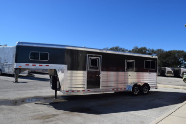 New 2024 4-Star Trailers 2+1 Horse 24' Straight Load '24 Horse Trailer