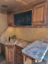 Used 2017 Bloomer 4 Horse 15'6" Gooseneck Outlaw Living Quarters '17 Horse Trailer