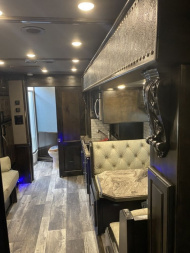 Used 2022 4-Star Trailers 4 Horse Gooseneck Outlaw Living Quarters '22 Horse Trailer