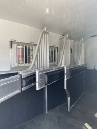 Used 2022 4-Star Trailers 4 Horse Gooseneck Outlaw Living Quarters '22 Horse Trailer