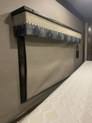 Used 2022 4-Star Trailers 4 Horse Gooseneck Outlaw Living Quarters '22 Horse Trailer