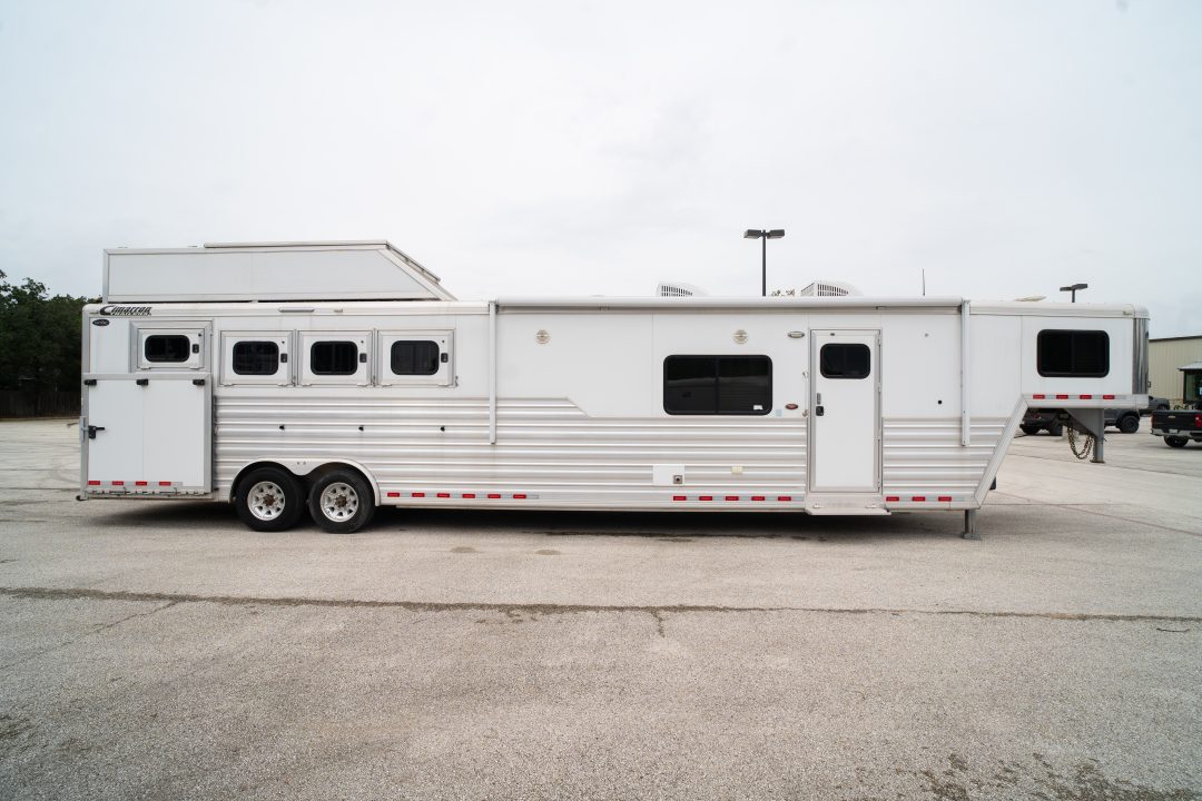 Used 2020 Cimarron Trailers 4 Horse 16'0" Norstar Gooseneck Outback Living Quarters '20 Horse Trailer