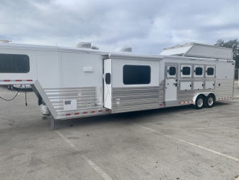 Used 2020 Cimarron Trailers 4 Horse 16'0" Norstar Gooseneck Outback Living Quarters '20 Horse Trailer