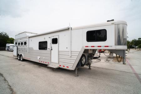Used 2020 Cimarron Trailers 4 Horse 16'0  Norstar Gooseneck Outback Living Quarters '20 Horse Trailer