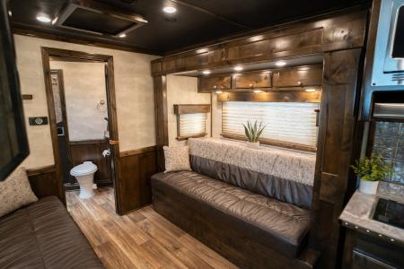 Used 2020 Cimarron Trailers 4 Horse 16'0" Norstar Gooseneck Outback Living Quarters '20 Horse Trailer