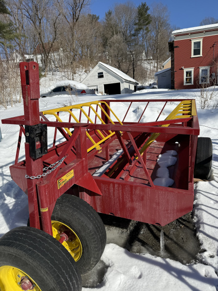 New 2026 Farmco FARMCO 7X10 FEEDER W/WHEELS WITH HAY SAVERS