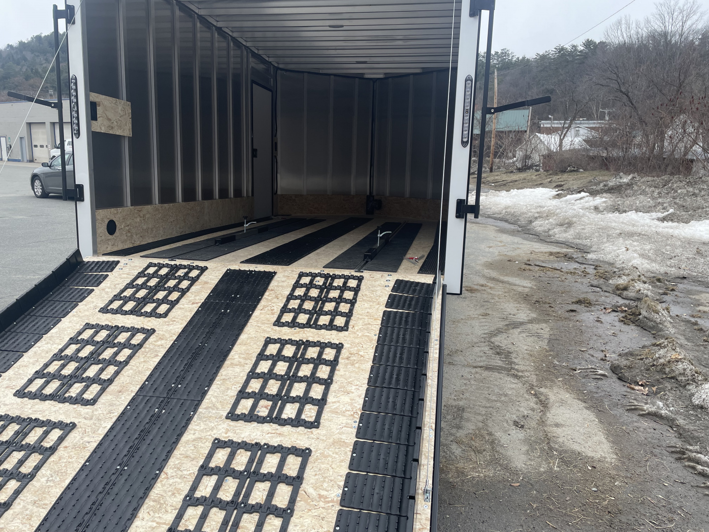 New 2026 Durabull DBMS101X14TA Snowmobile Trailer
