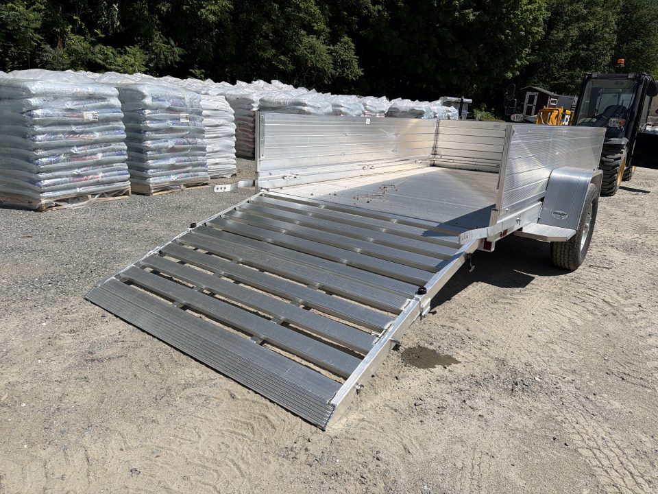 2027 Aluma 7210H photo 3