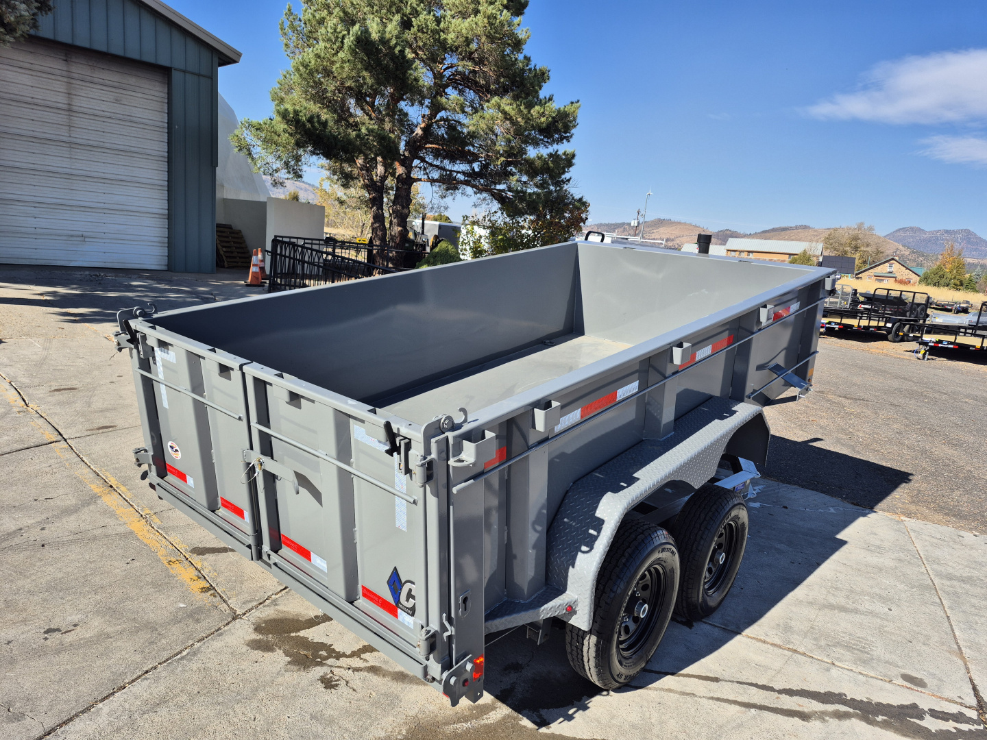 New 2025 Diamond C Tandem Axle Dumper/9,890 GVWR/77"x12'