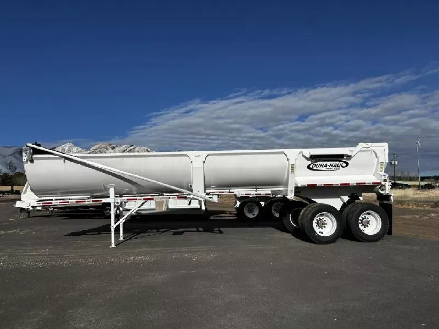 New 2026 Tandem Axle Half Round End Dumper/68,000 GVWR/34'