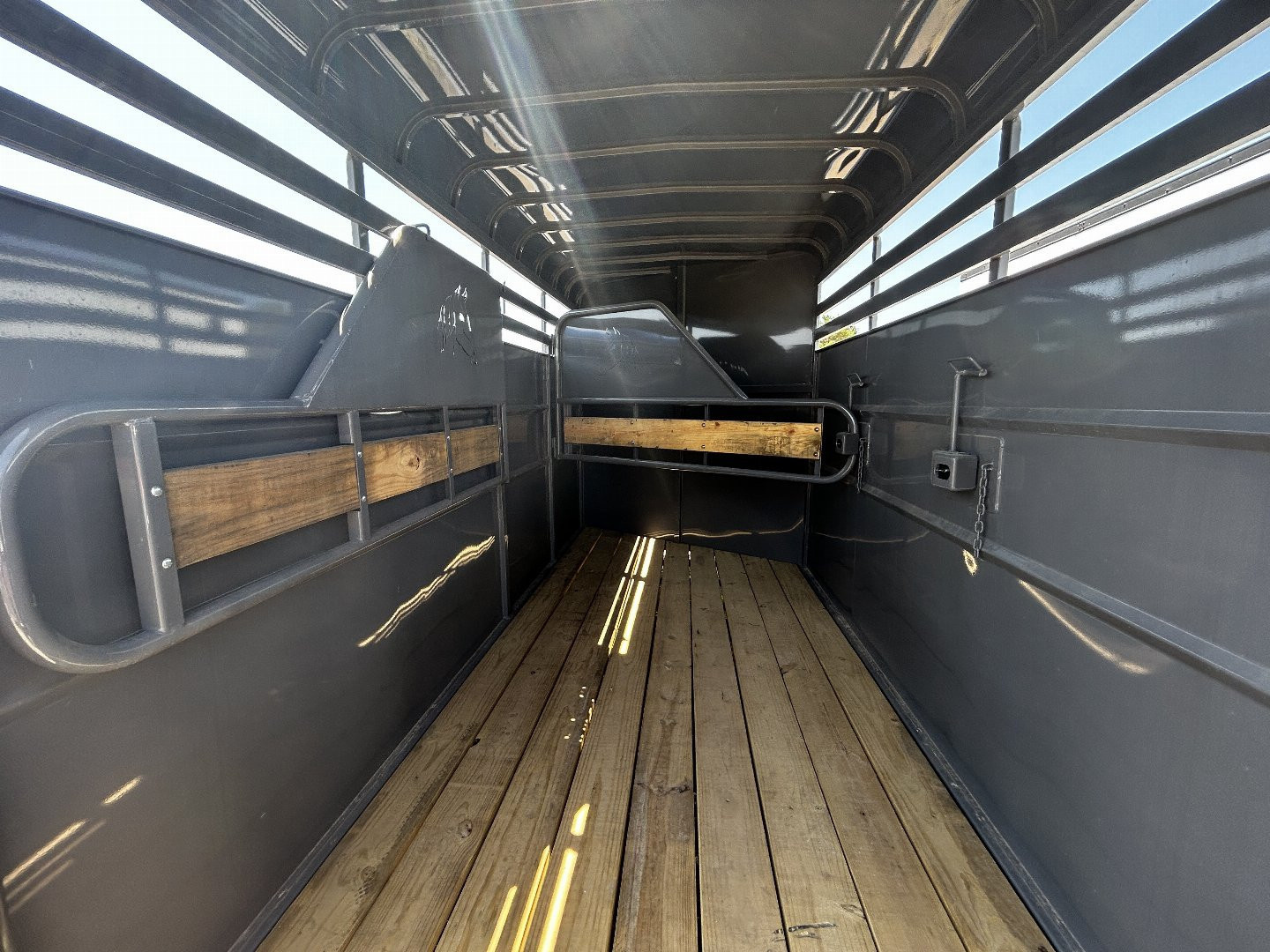 New 2025 Delco 3 Horse Trailer/12,000 GVWR/6'x16'x7'