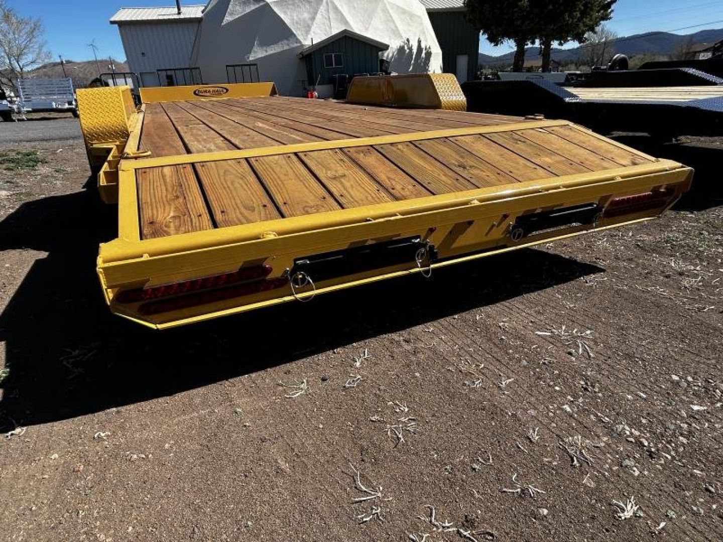 New 2025 Dura-Haul Tandem Axle Equipment/14,000 GVWR/83"x22'