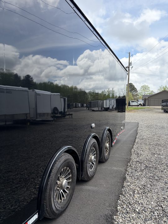 Used 2026 Haulmark 34 EDGE Bathroom Race Trailer, Dual A/C, Airline Track, Winch, 18K GVWR, 54" ALX Slide Out Step, Awning, Air Prep, Landing Light PKG, Hyd Tongue Jack