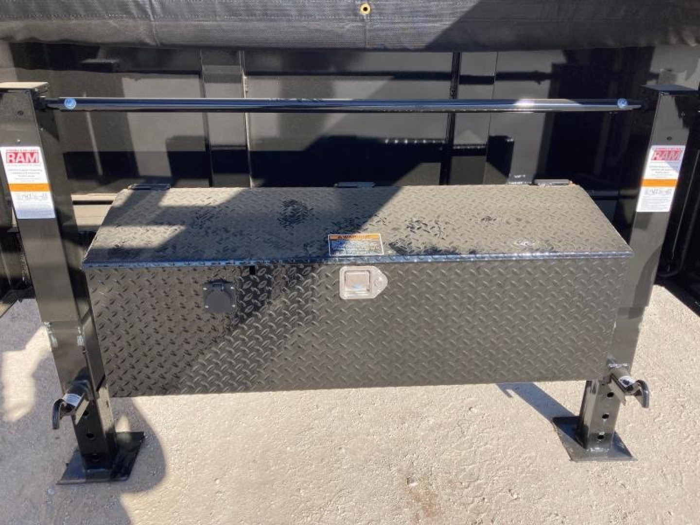 New 2025 Top Hat Trailers GNDPX140 Dump Trailer