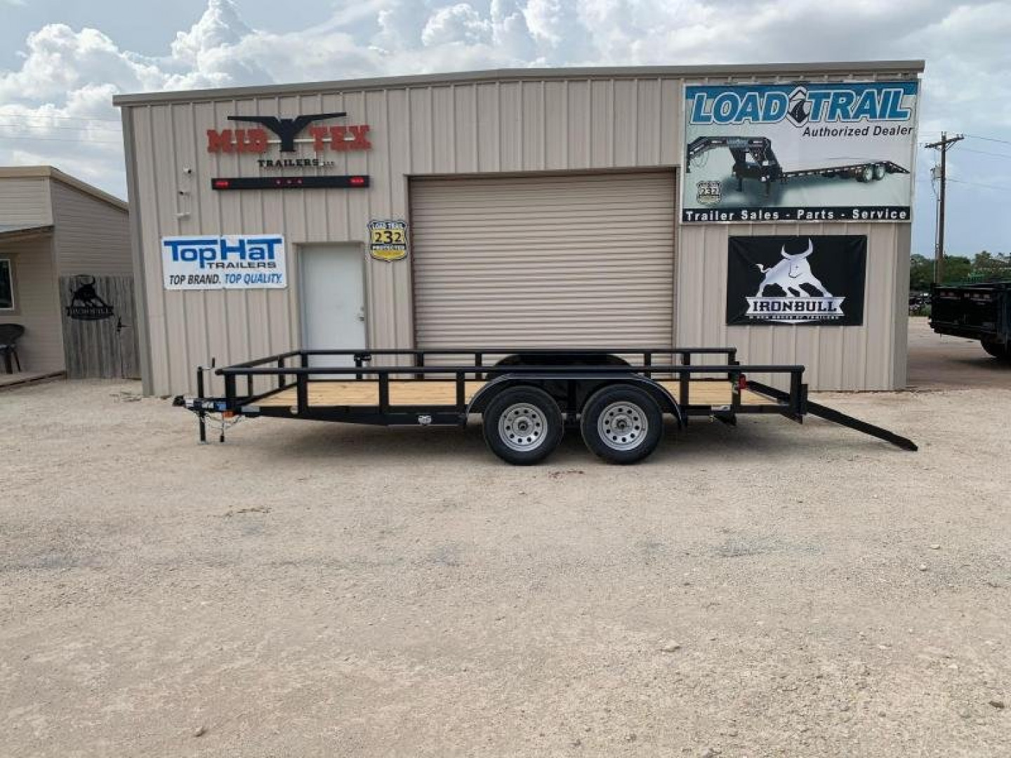 New RENTAL 2021 Top Hat Trailers 83 X 16