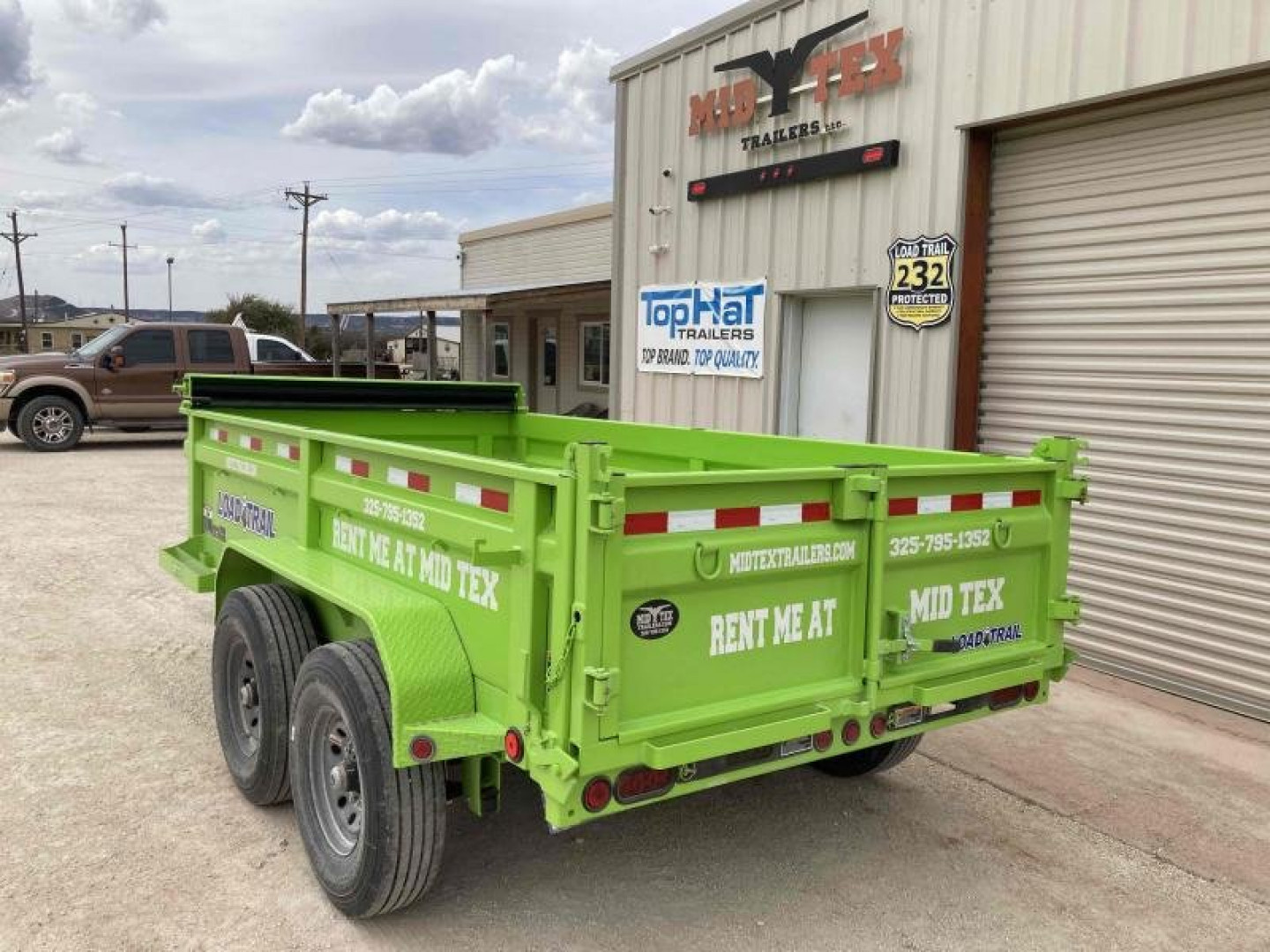New RENTAL LOAD TRAIL 72"x12' TANDEM AXLE DUMP
