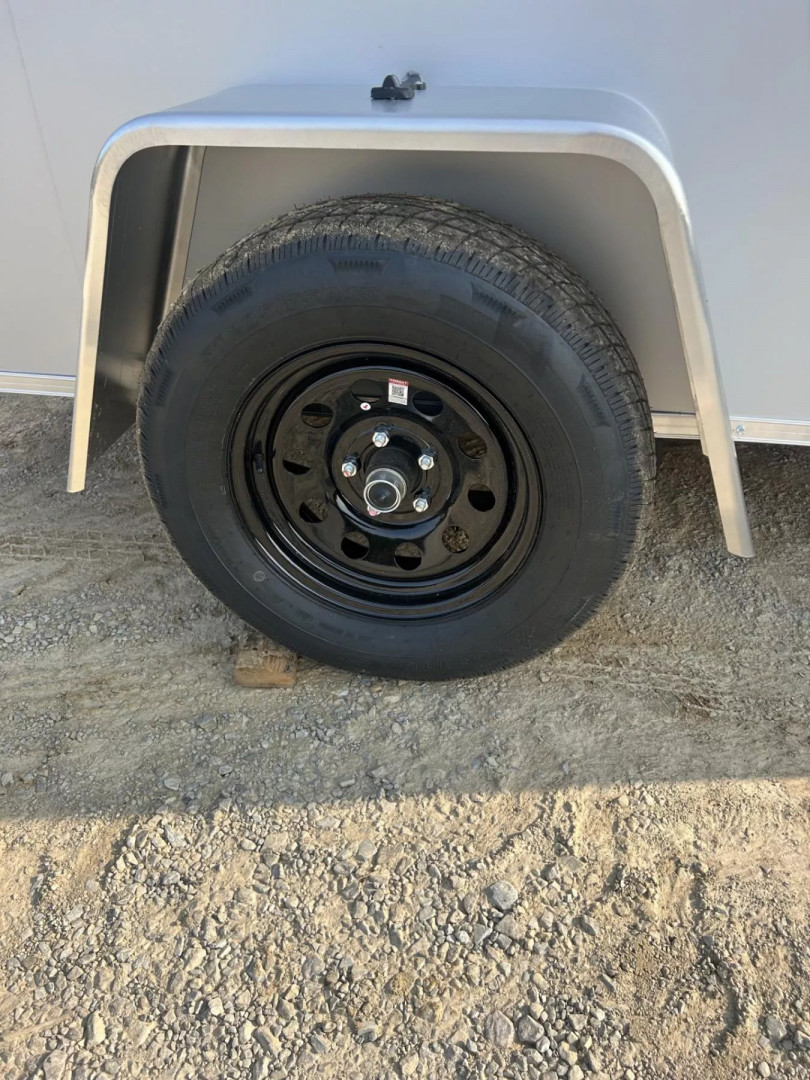 New 2025 Look Trailers ST DLX 6x10 3K (K7210STSV-030) Cargo / Enclosed Trailer