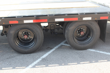 New 2025 Moritz FDPH DT 22' + 5' - Pintle Ring Deckover Equipment Trailer - 25900# GVW