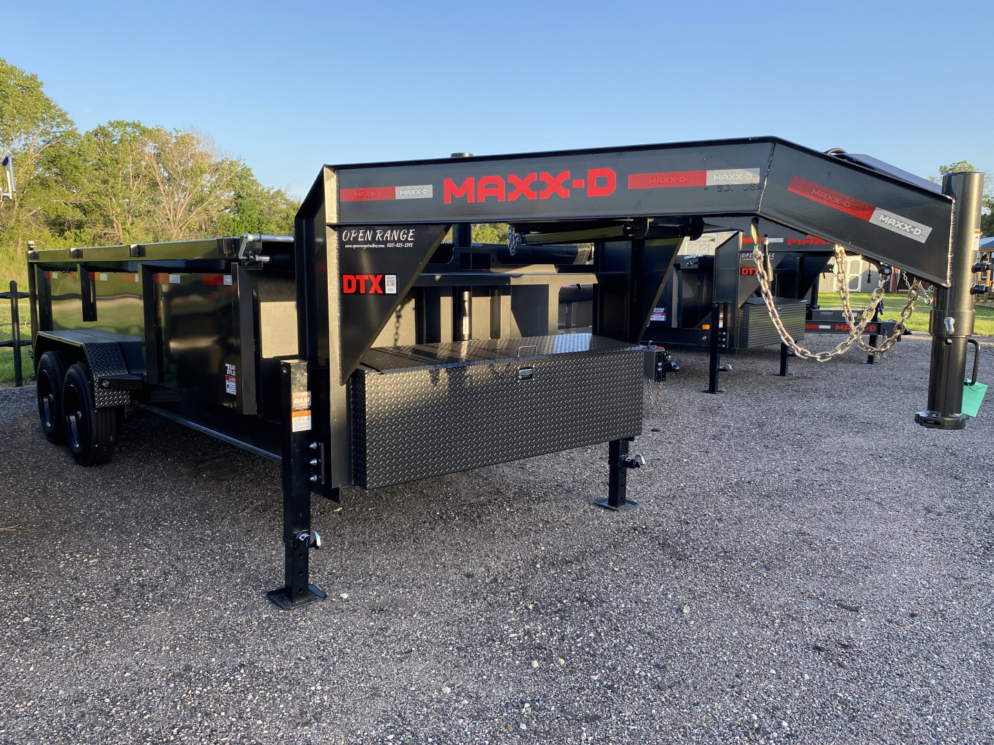 New 2026 MAXX-D DTX Dump Trailer 83x16 GN