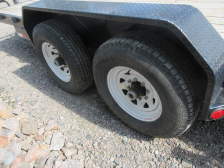Used 2016 PJ Trailers CC 16' Equipment Equipment Trailer