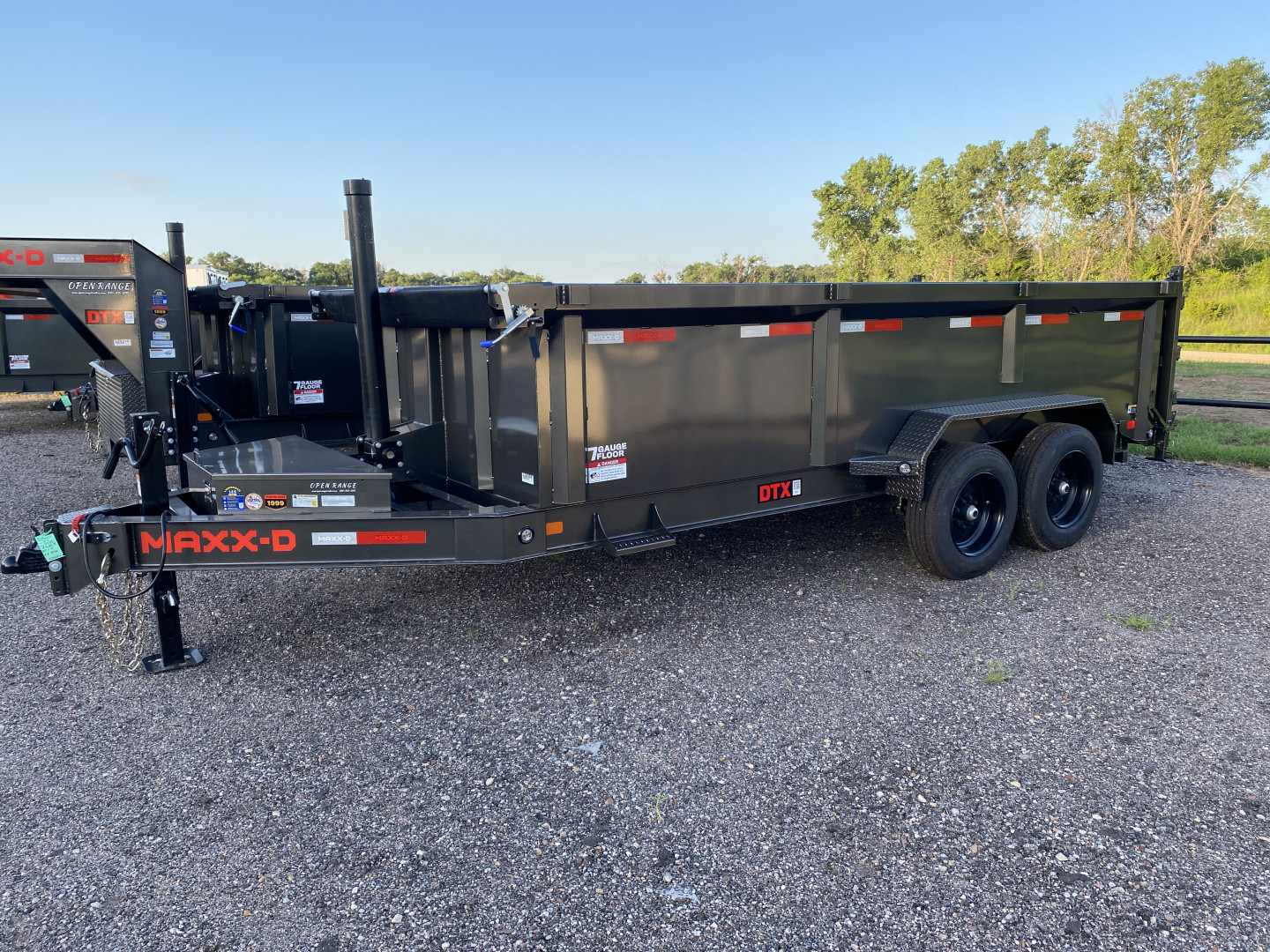 New 2026 MAXX-D DTX Dump Trailer 83x16