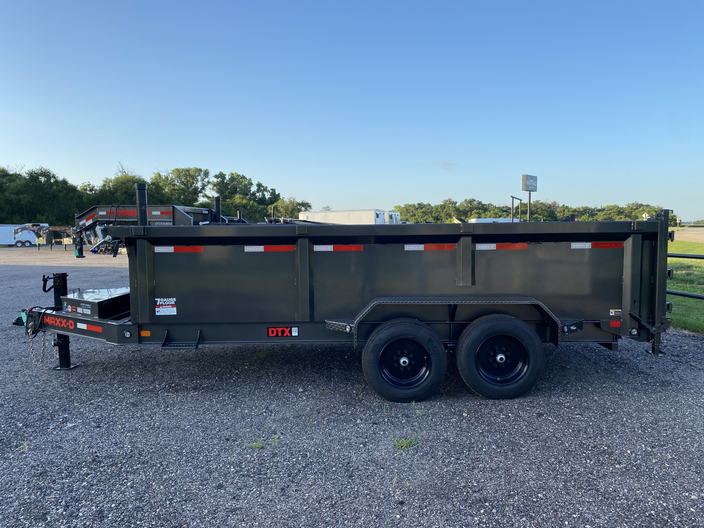 New 2026 MAXX-D DTX Dump Trailer 83x16