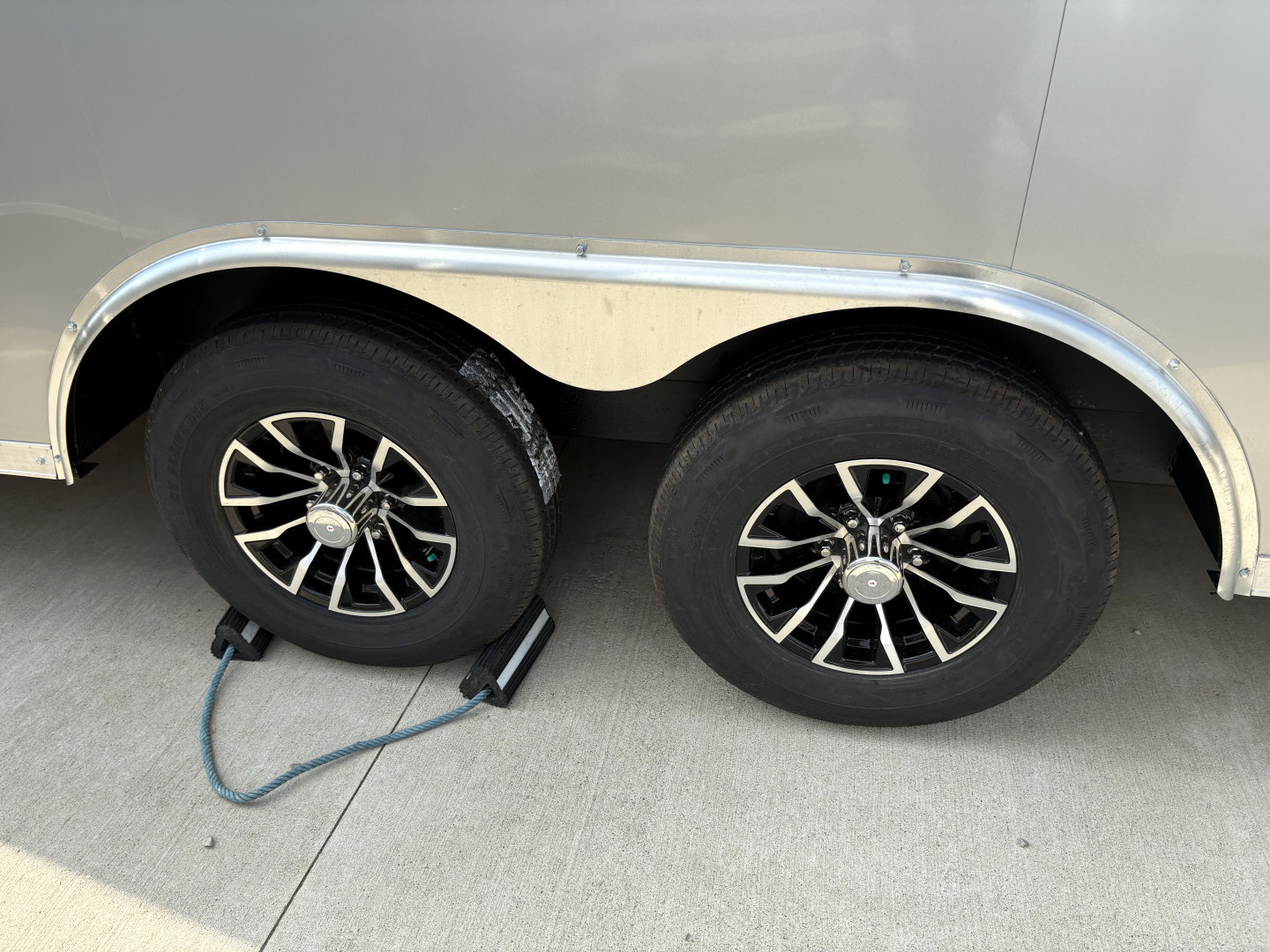 New 2026 Sure-Trac 8.5 x 24 Pro Series Enclosed Wedge Car Hauler Trailer 10K Cargo / Enclosed Trailer